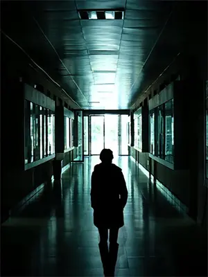 爷爷寿宴,男友却陪养妹去见家长了