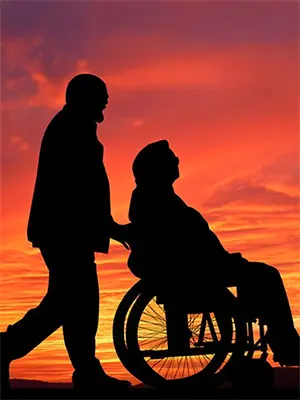 恐怖片孕妇尸检取出胎儿视频